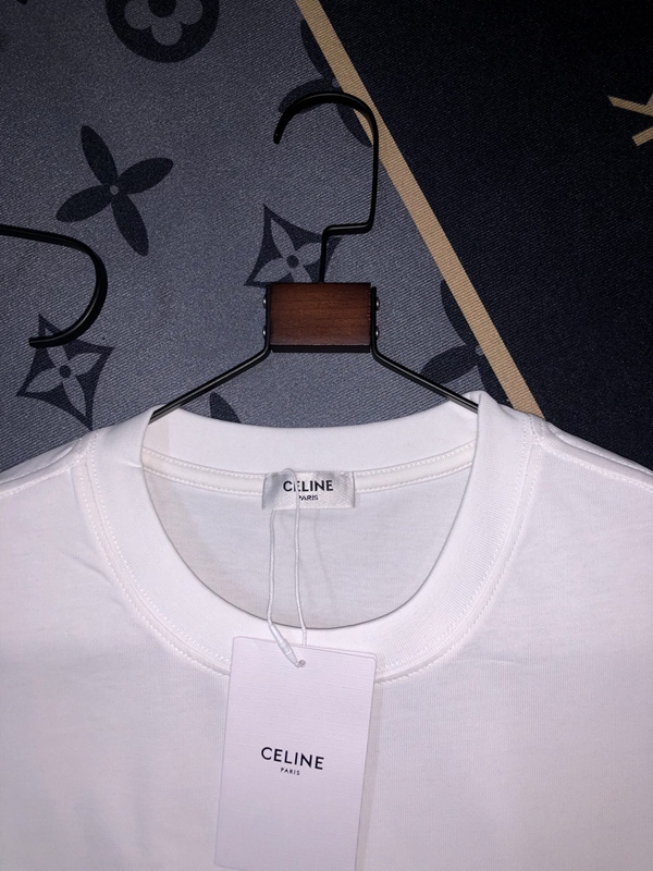 ブランドTシャツ側面デザイン